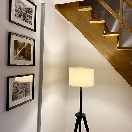 Dwupietrowy Apartament Z Dwoma Pokojami I Darmowym Parkingiem W Centrum Klodzka 7 *