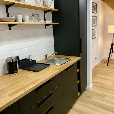 Hotel, Pod Zlotym Lwem W Samym Centrum Miasta Z Darmowym Parkingiem Vii Apartmán Kladsko