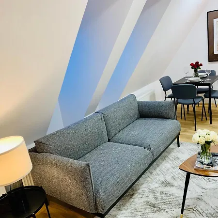 Apartament Hotel, Pod Złotym Lwem W Samym Centrum Miasta Z Darmowym Parkingiem Vii