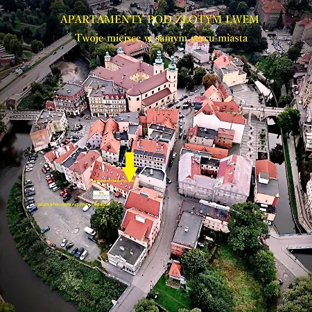 Hotel, Pod Złotym Lwem W Samym Centrum Miasta Z Darmowym Parkingiem Vii Apartament *