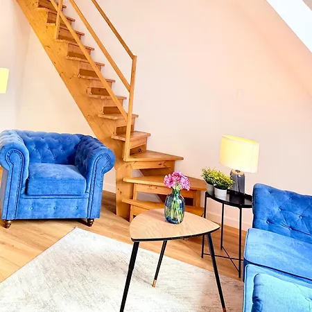 Апартаменты Dwupietrowy Apartament Z Dwoma Pokojami I Darmowym Parkingiem W Centrum Klodzka Клодзко
